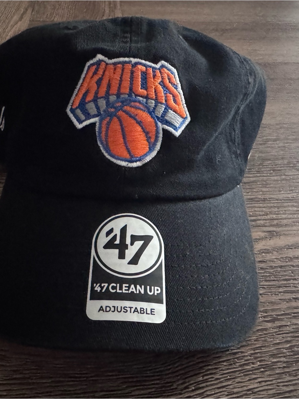 47 New York Knicks Black Hat with Orange & Blue Logo FINAL NWT MSG